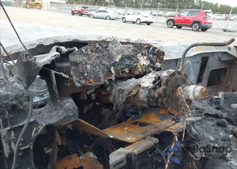 2019 Chevrolet Express 2500 Work Van z USA, uszkodzony, nr VIN 1GCWGBFP9K1145699